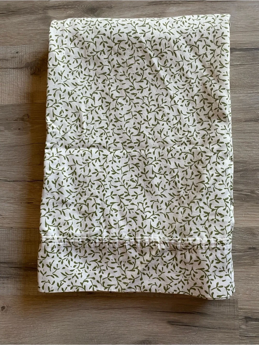 Threshold Cream Green with Olive Leaf Print Full size Pillowcases